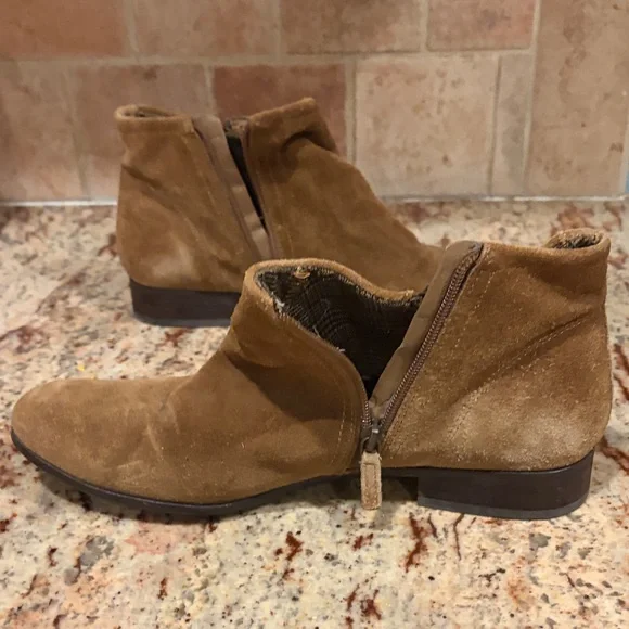 Franco Sarto Ankle Suede Boots - Picture 5 of 12